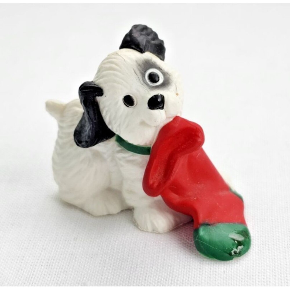VTG 1987 Hallmark Merry Miniatures Christmas Puppy Dog with Stocking Figurine